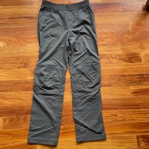 REI Co-op Mountianmaker Pants with reinforced knees Gray color, Size L